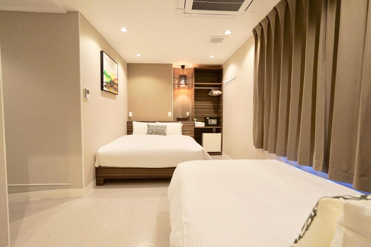 Hotel 88 Shinsaibashi Осака Екстер'єр фото
