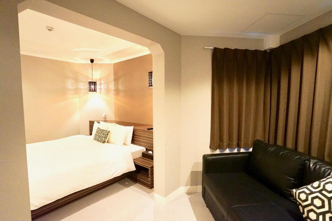Hotel 88 Shinsaibashi Осака Екстер'єр фото